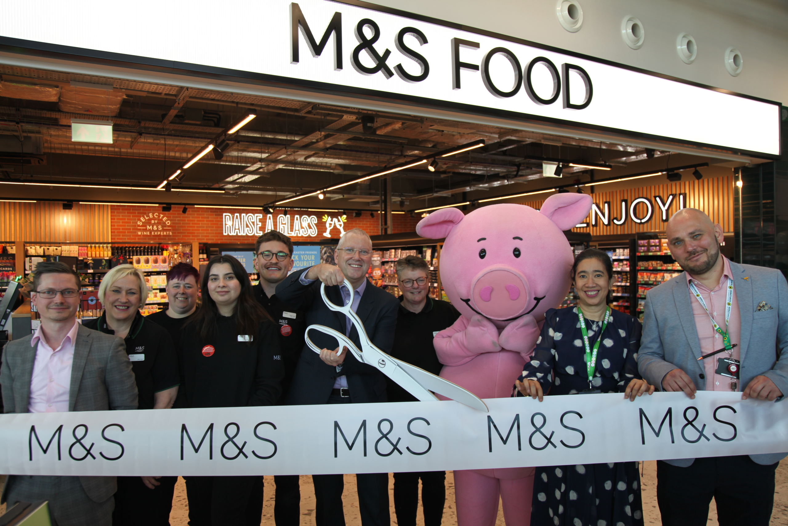 Percy Pig™ returns to Moto Sawtry